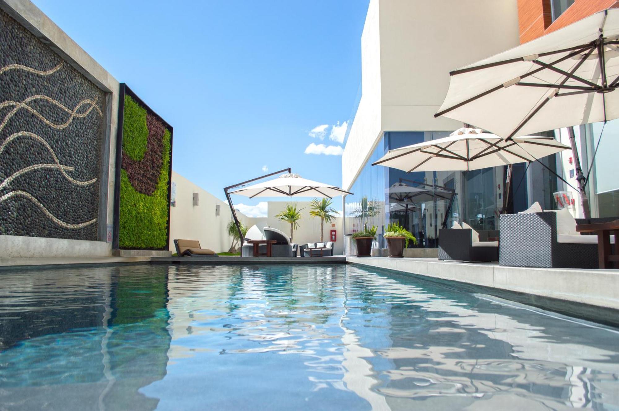 HS HOTSSON Hotel Querétaro Exterior foto